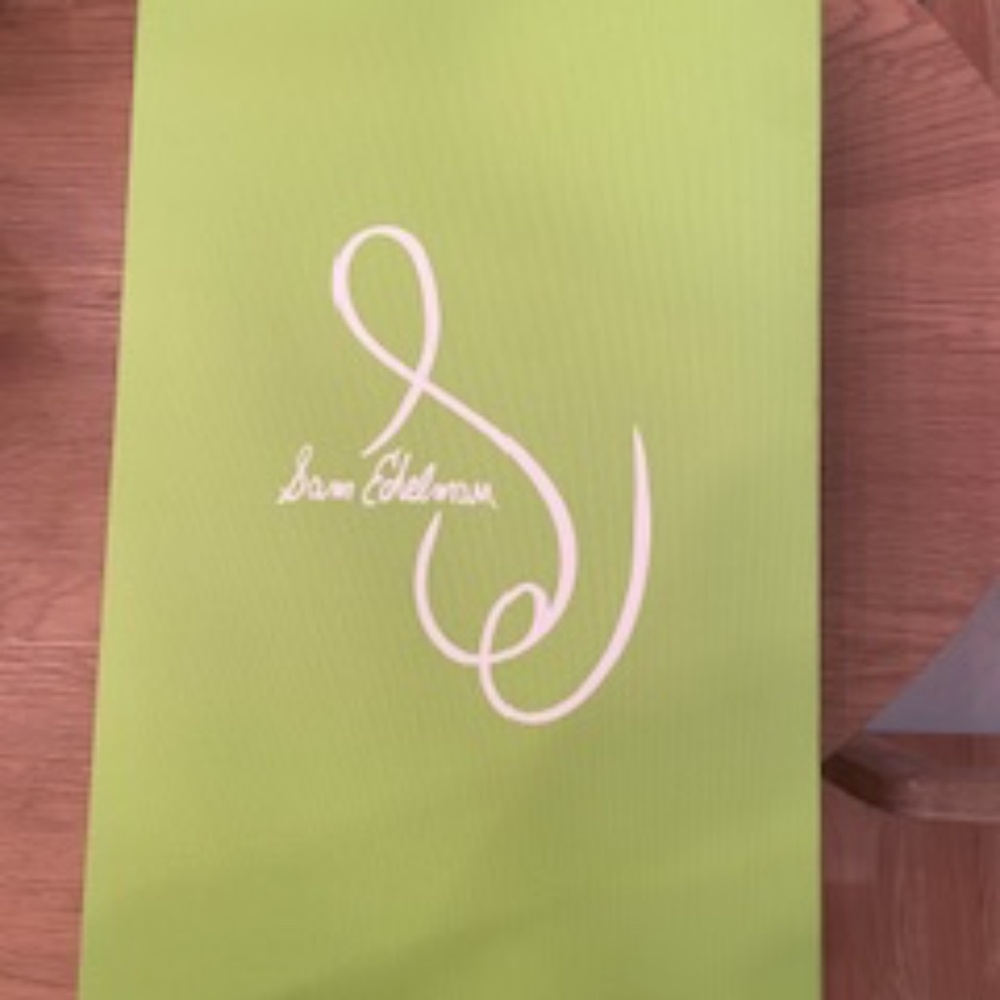 Sam Edelman Size 8 Sesame Suede